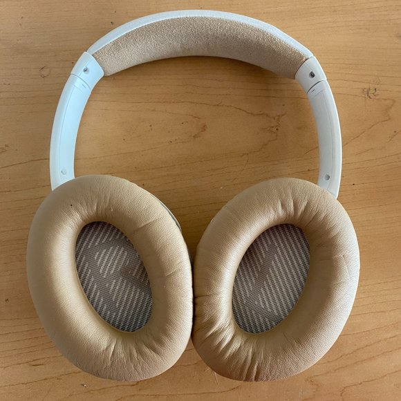 Bose SoundLink around-ear wireless headphones II- White - Picture 4 of 13